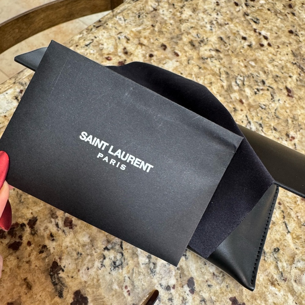 Saint Laurent SL 507 Sunglasses - Picture 7 of 7